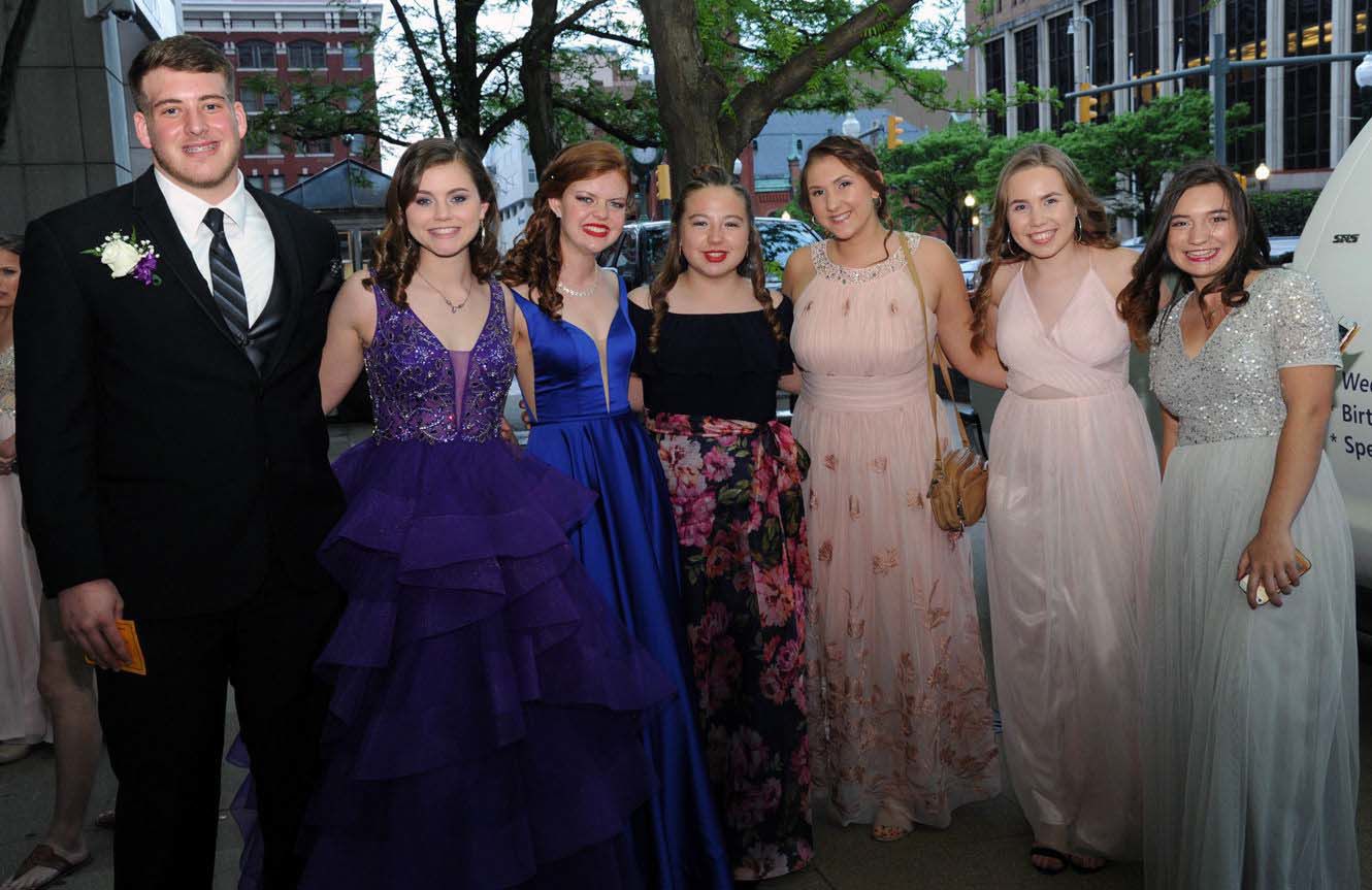 CV Prom 2018 7.JPG
